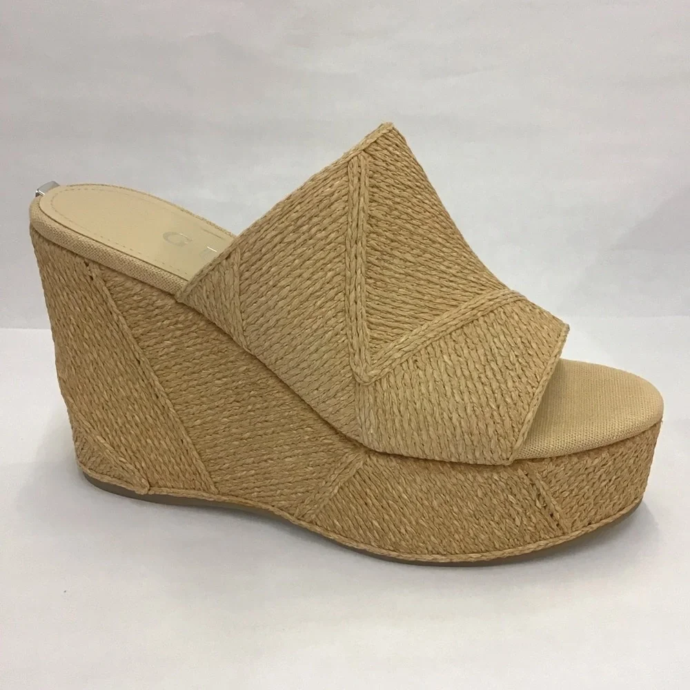 New Womens Evenz Heels by Guess Size 7